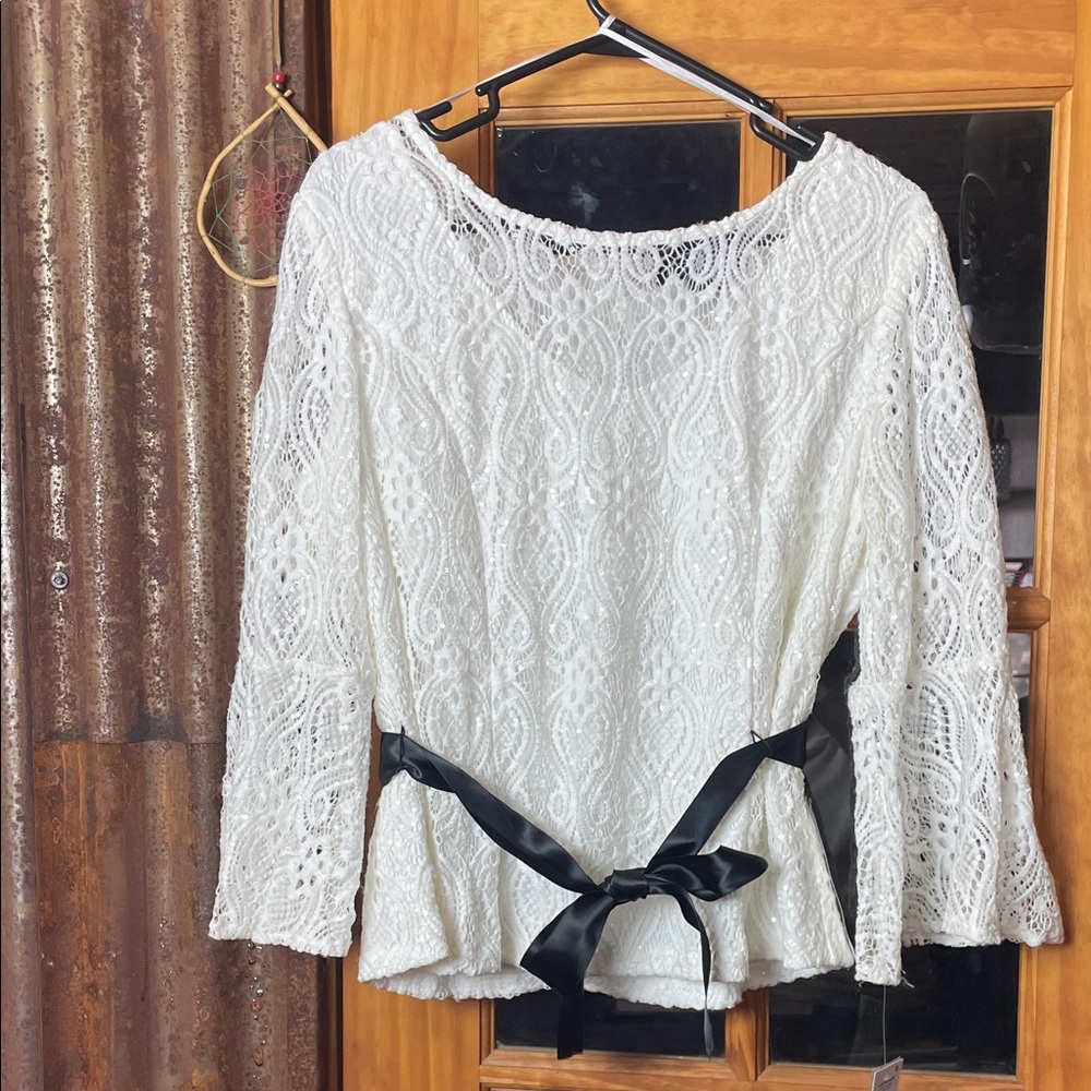 Alex Evenings White Lace Top with Black Ribbon-Tie. Size L